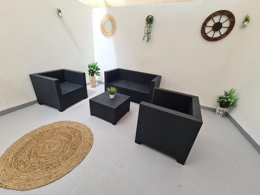Beautiful Apartment With Patio 托雷维耶哈 外观 照片