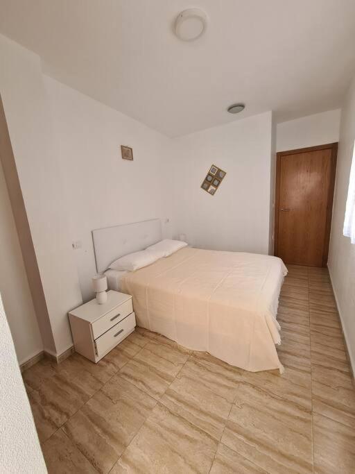 Beautiful Apartment With Patio 托雷维耶哈 外观 照片