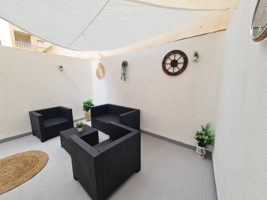 Beautiful Apartment With Patio 托雷维耶哈 外观 照片