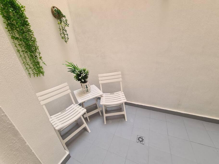 Beautiful Apartment With Patio 托雷维耶哈 外观 照片